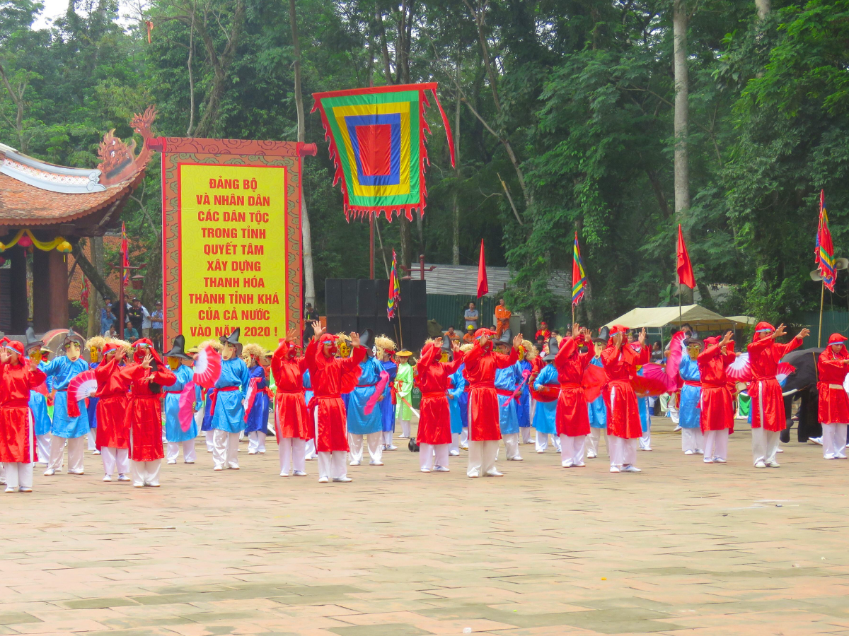 Trò Xuân Phả được tổ chức ở khu di tích Nghè Xuân Phả, nằm tại làng Xuân Phả, xã Thọ Xuân, tỉnh Thanh Hóa. 