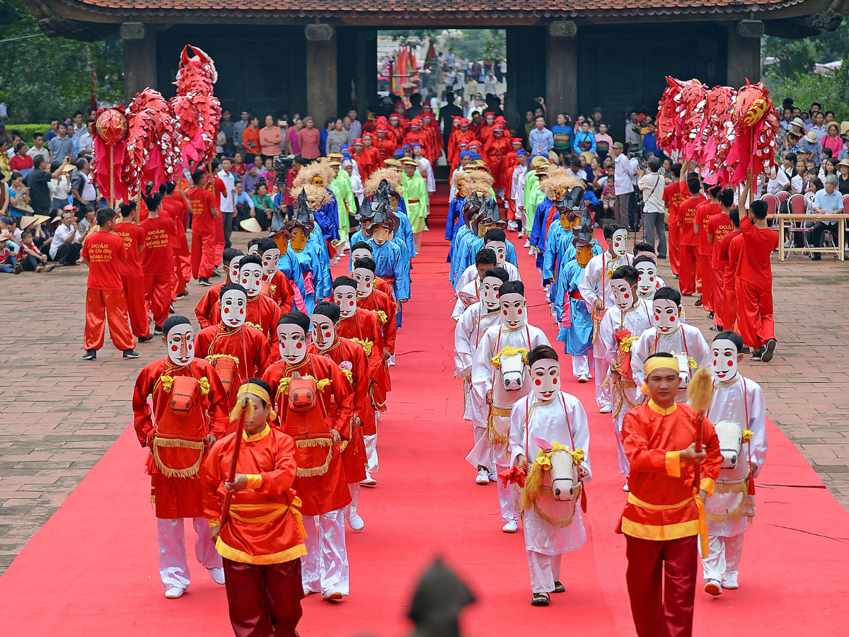 Trò Xuân Phả ngày càng đến gần hơn với đông đảo công chúng, thu hút sự chú ý của du khách trong nước và quốc tế.