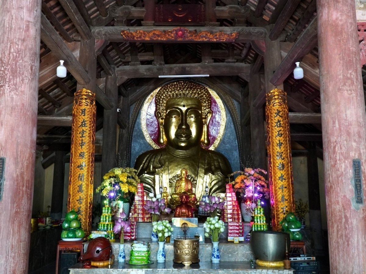 Pho tượng phật nổi tiếng tại chùa Vồm.