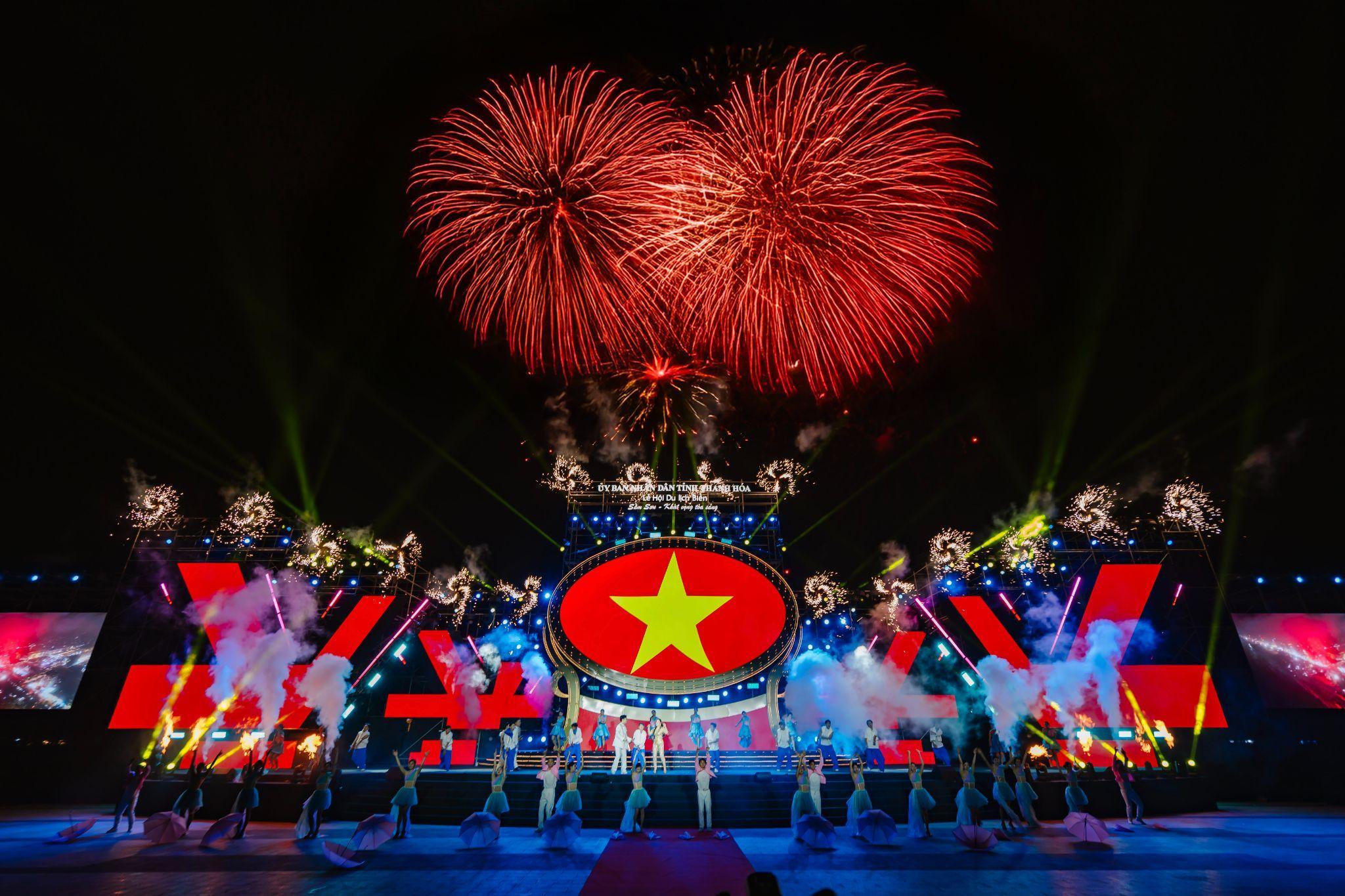 Lễ hội du lịch biển Sầm Sơn là điểm hẹn quen thuộc, thu hút đông đảo du khách đến xứ Thanh mỗi mùa hè.