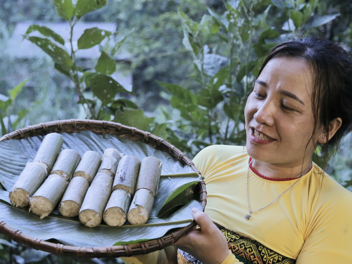 Cơm lam tại Pù Luông mang những nét riêng đậm chất xứ Thanh.