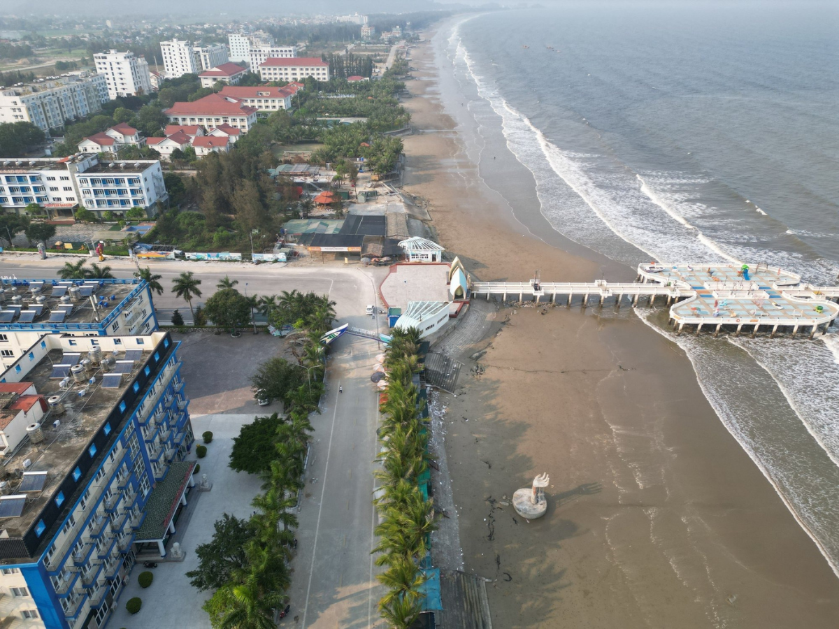 Biển Hải Tiến là một trong những bãi biển nổi tiếng tại Thanh Hóa. 