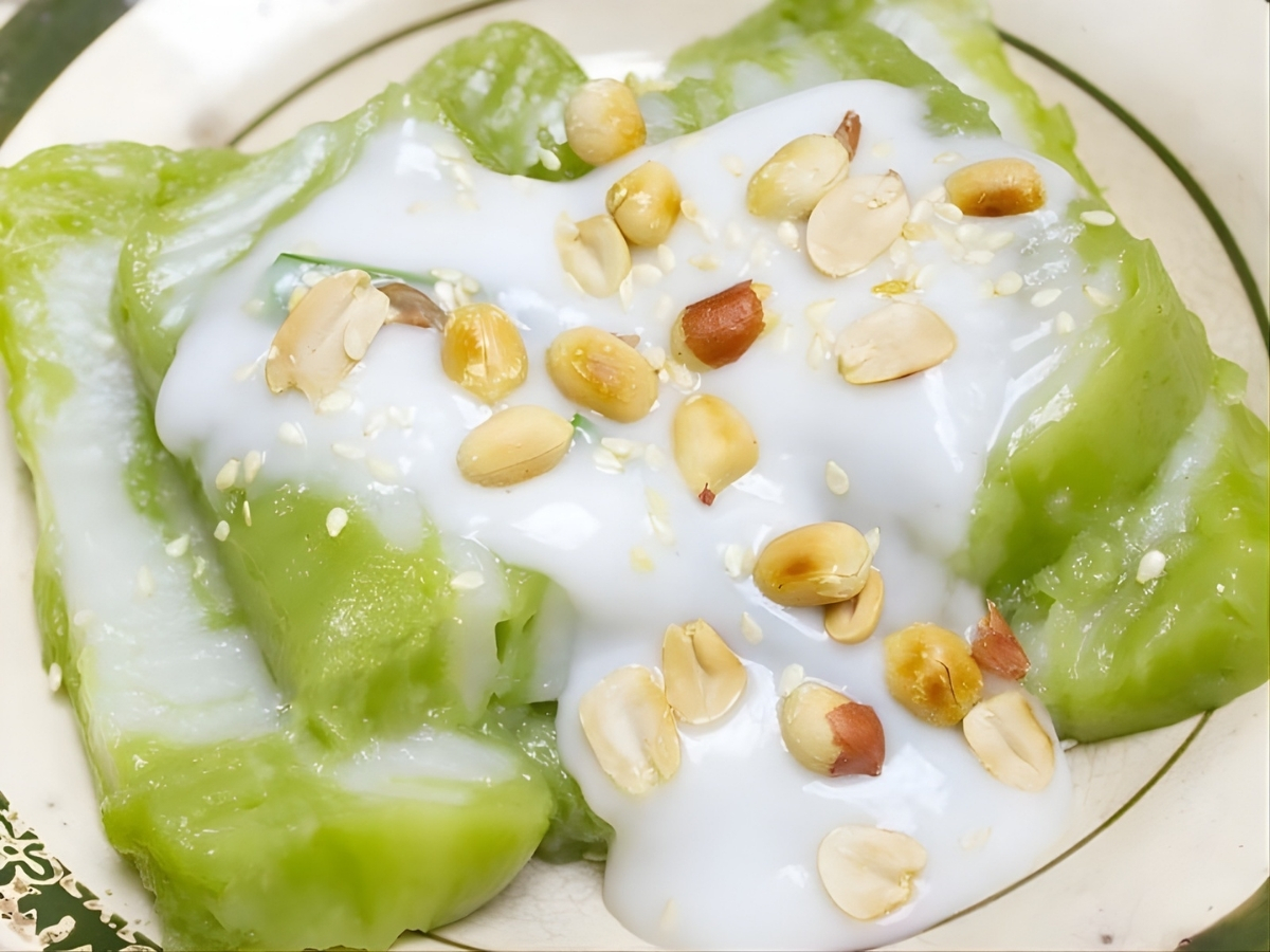 Bánh đúc sốt là món đặc sản của xứ Thanh.