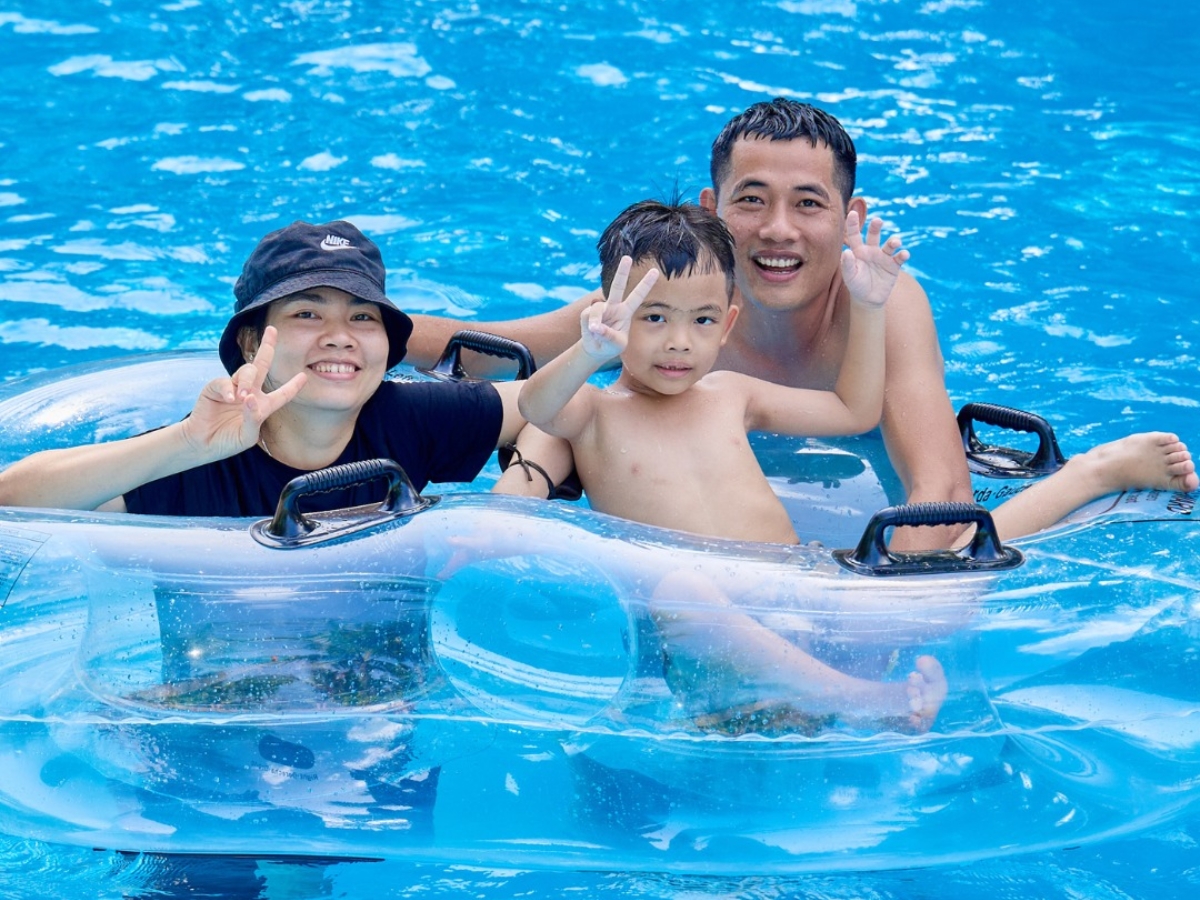 Người lớn cần đồng hành cùng trẻ nhỏ để đảm bảo an toàn và gia tăng sự gắn kết cho gia đình.