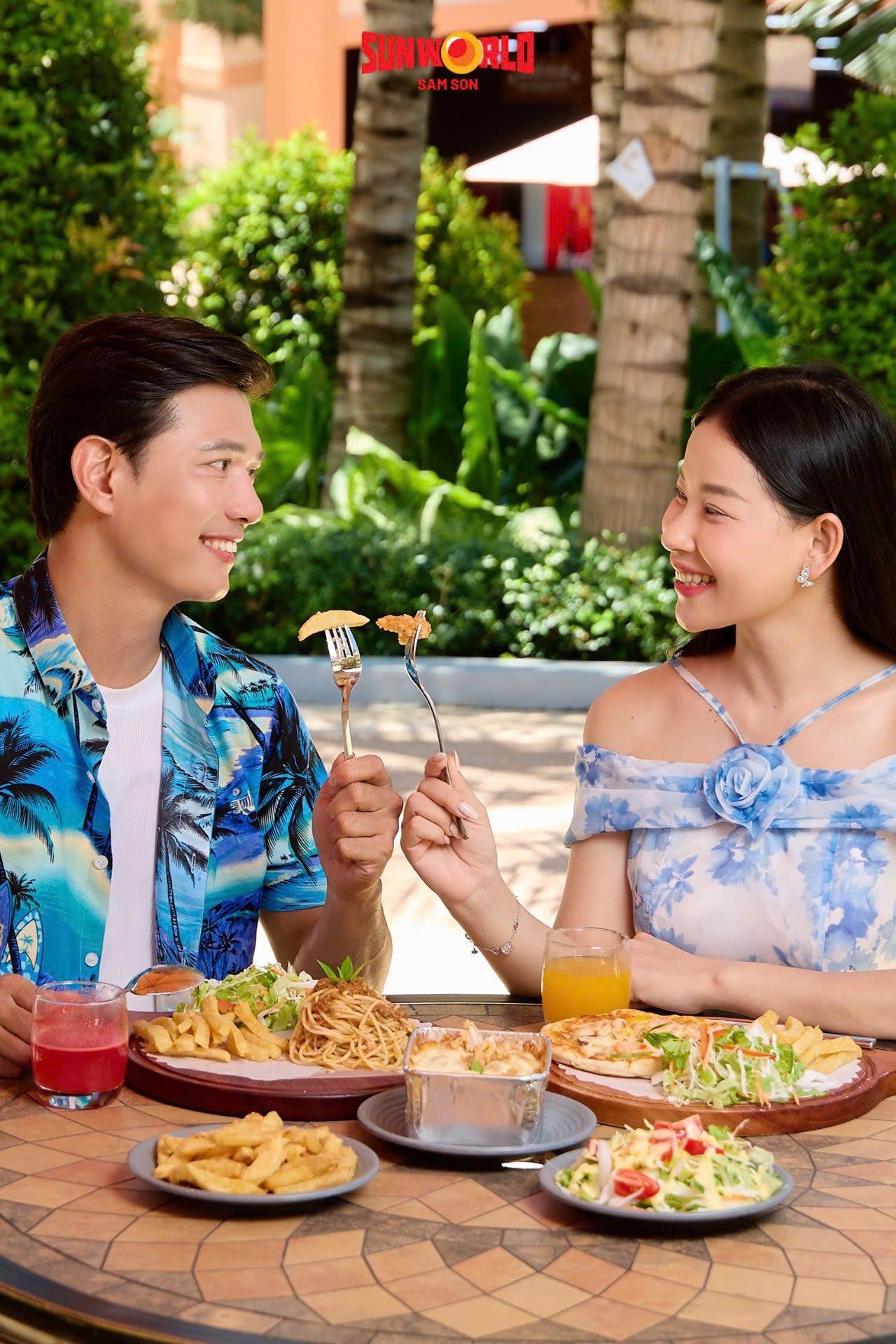 Du khách có thể thưởng thức đa dạng món ăn thơm ngon, hấp dẫn tại Sun World Sam Son.