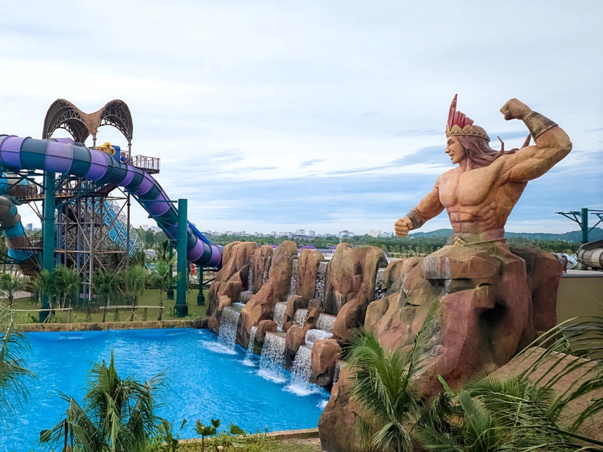 Sun World Sam Son tọa lạc tại đại lộ Nam sông Mã, khu vực phường Sầm Sơn, tỉnh Thanh Hóa. 