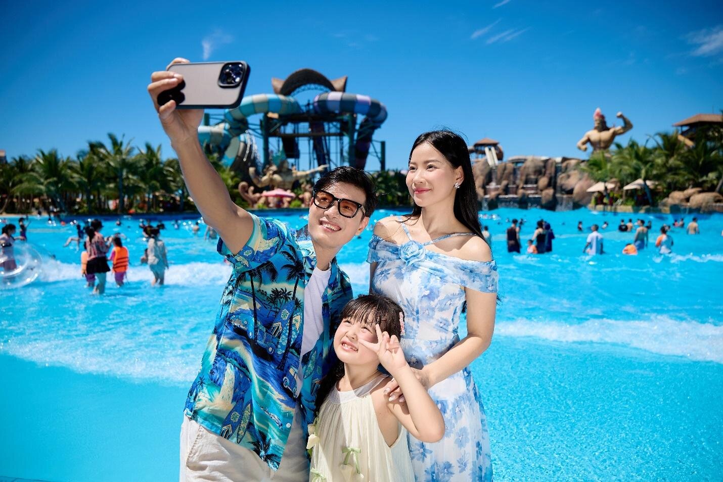 Du khách tận hưởng trọn vẹn hành trình đến Sun World Sam Son từ Hà Nội.