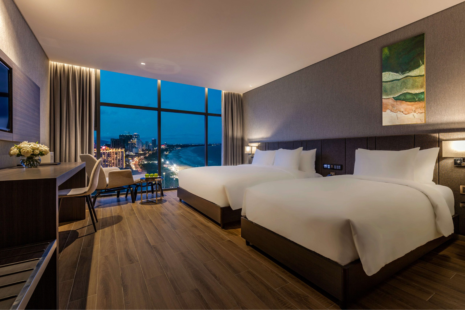 Nội thất sang trọng bên trong Premier Pearl Hotel 