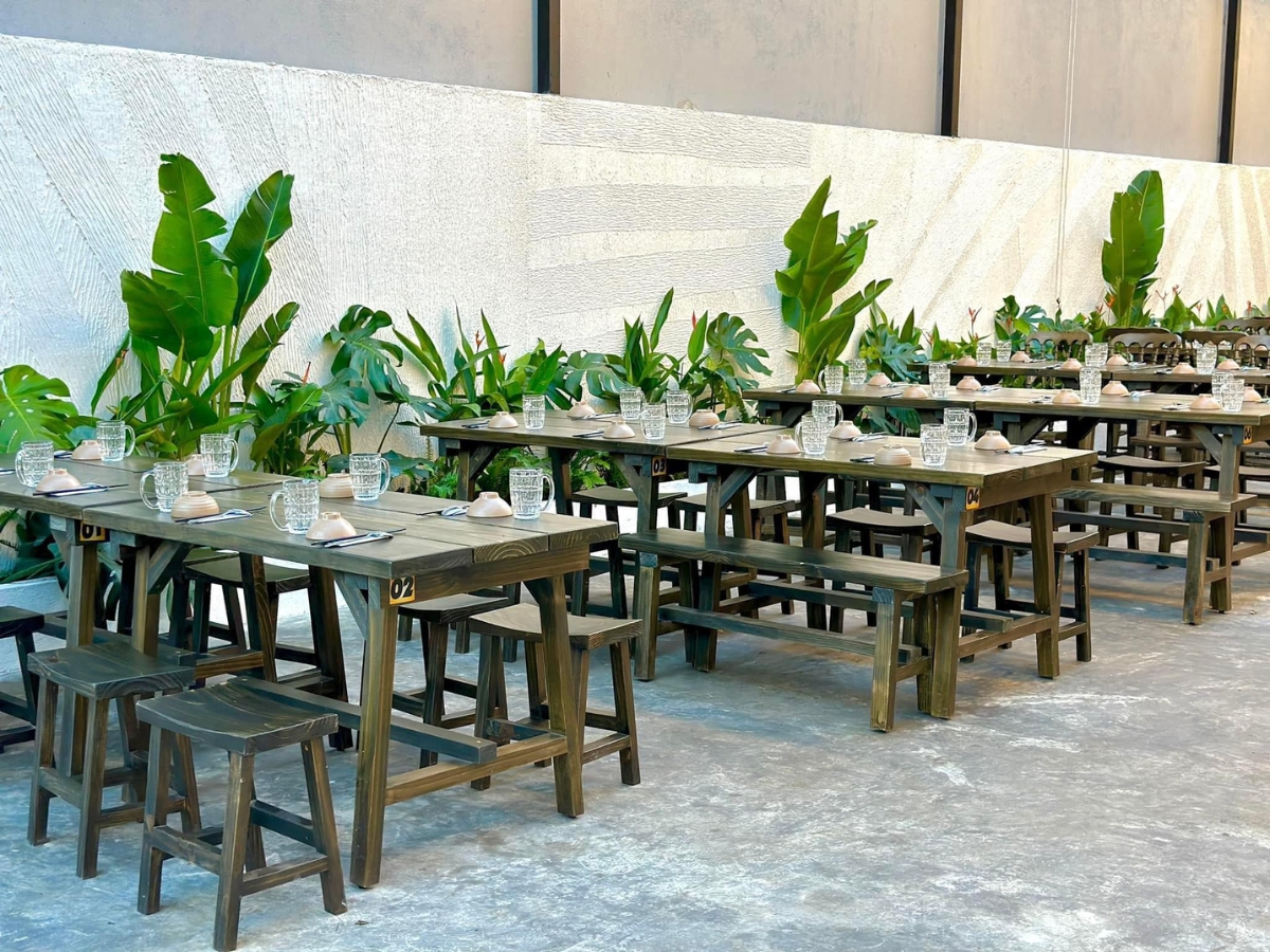 Quán nướng Cô Nên sở hữu không gian rộng rãi, thoáng mát. 