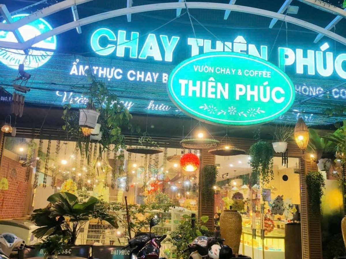 Nhà hàng Chay Thiên Phúc là địa chỉ được lòng nhiều người dân địa phương.