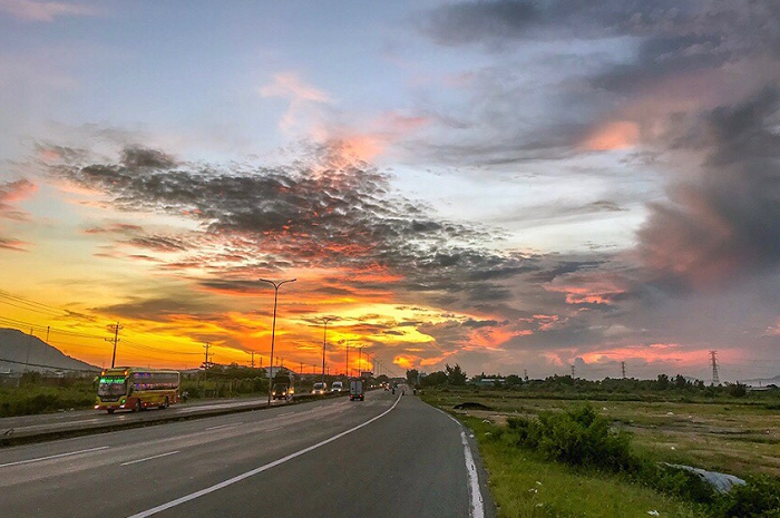 Từ TP.HCM, du khách chỉ cần hơn 2 giờ di chuyển để tới làng chài Lộc An