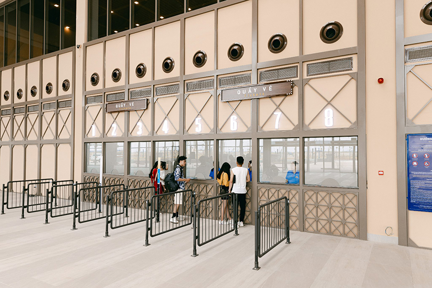 Du khách nên ưu tiên mua vé trực tiếp tại ga Cát Hải để đảm bảo quyền lợi vé và được nhân viên tư vấn, hỗ trợ nhanh chóng