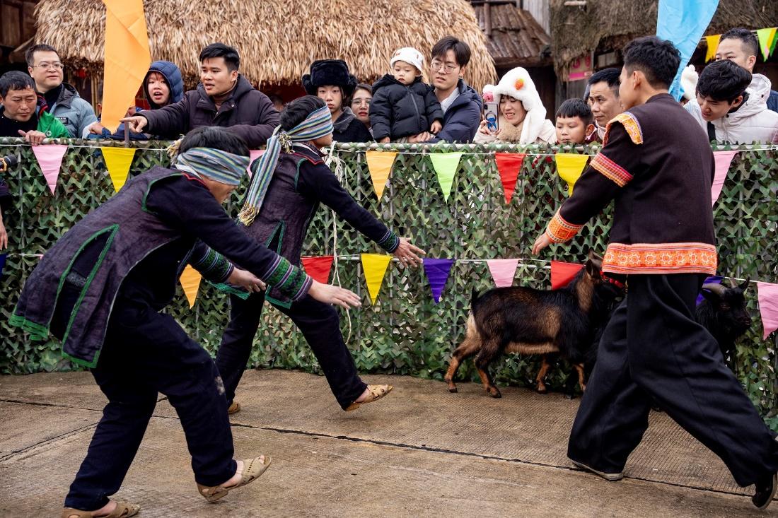 Tháng 3 về, Bản Mây rộn ràng với lễ hội.