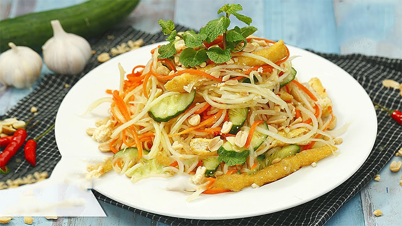 Gỏi đu đủ chay chứa nhiều chất dinh dưỡng.