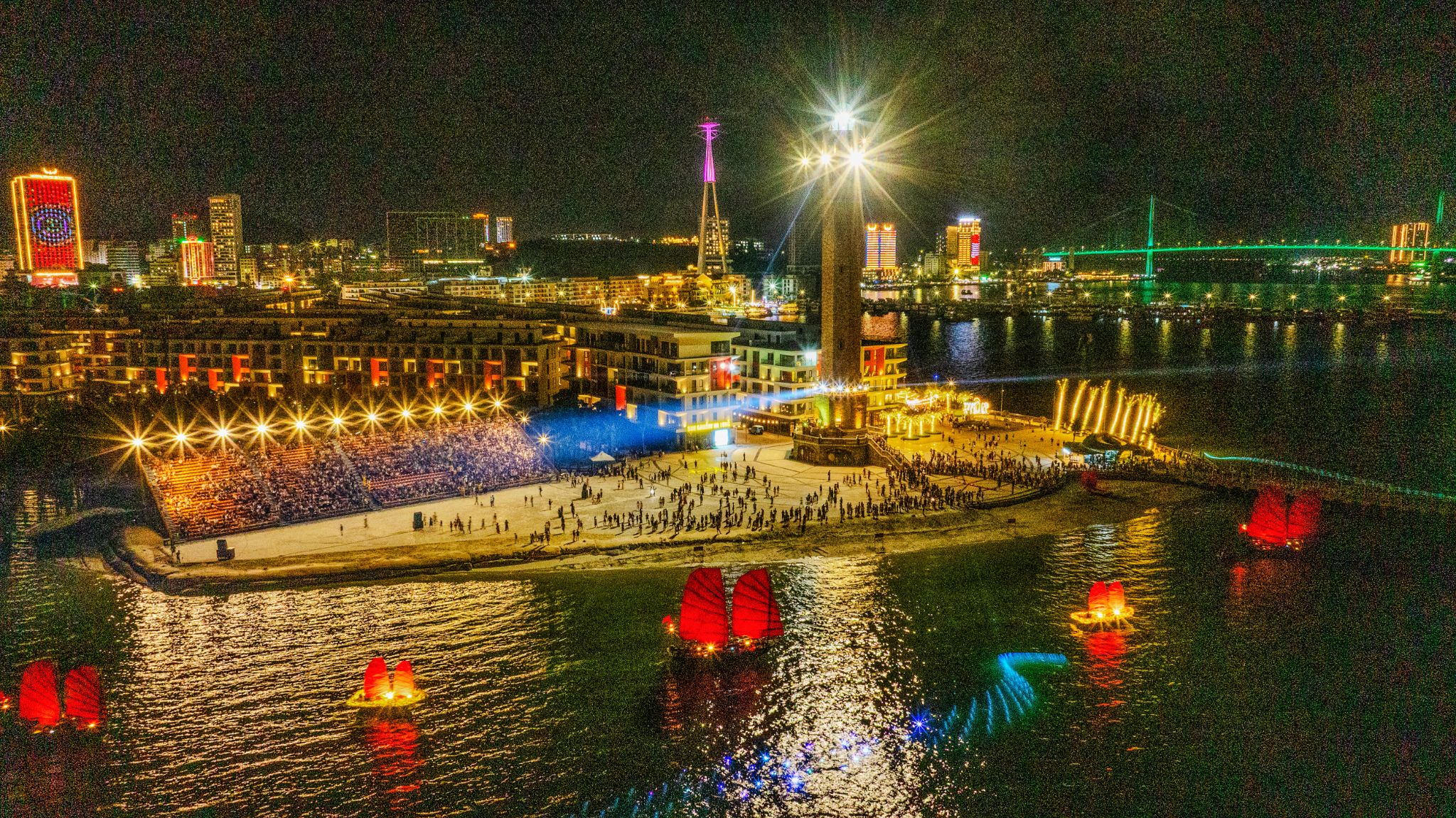 Khu chợ phong cách “thương cảng” độc đáo VUI-Fest Hạ Long