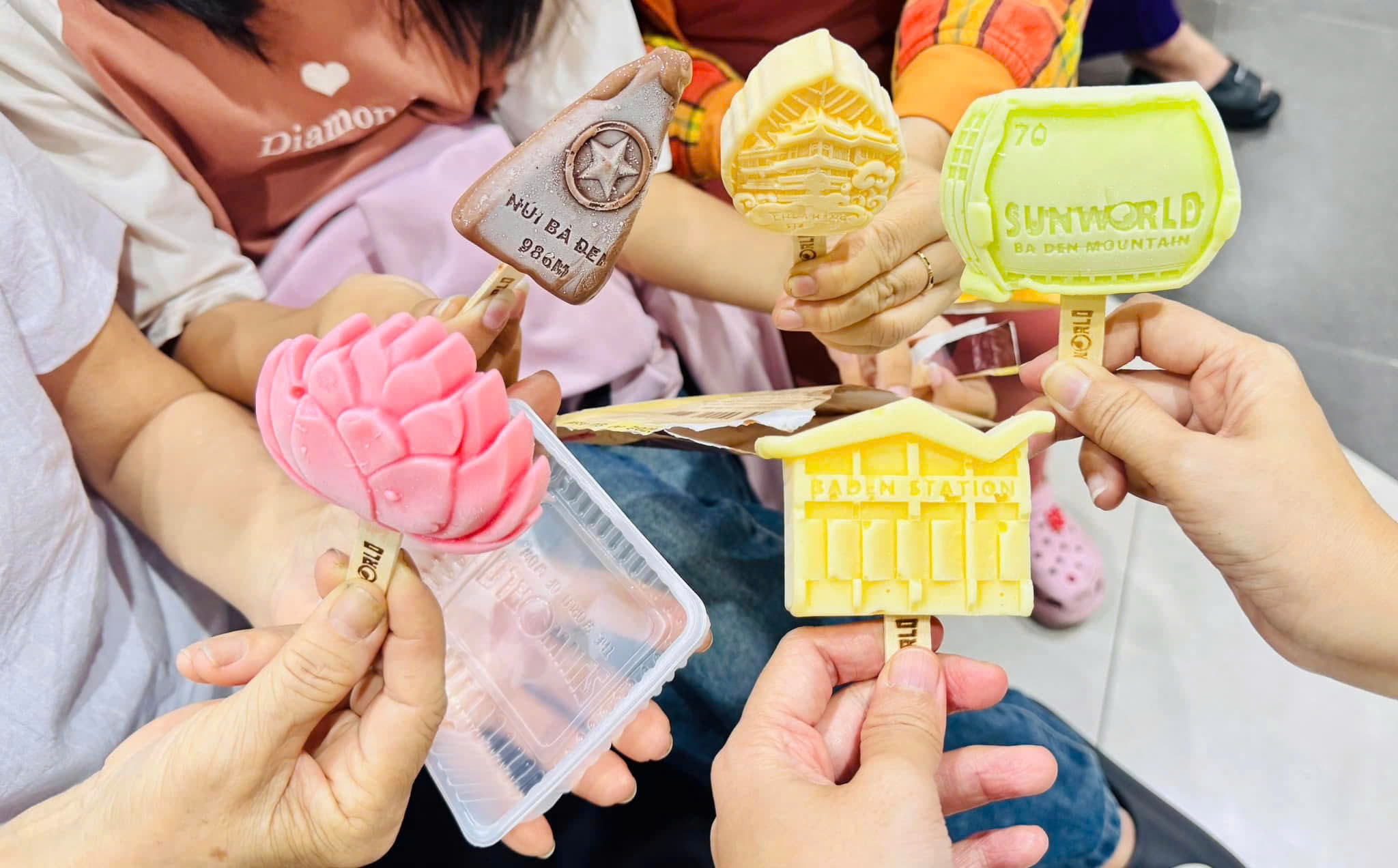 Bộ sưu tập kem tạo hình độc đáo tại Sun World Ba Den