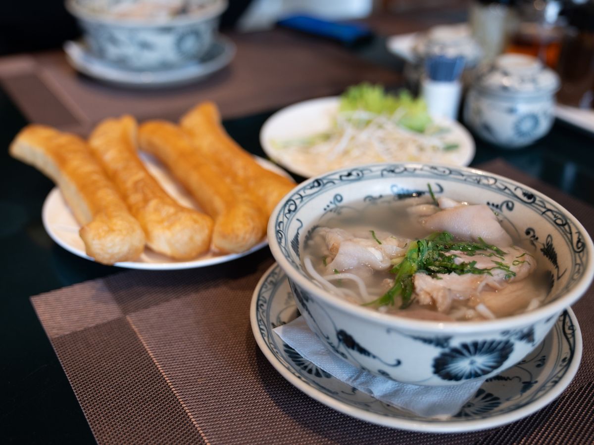 Nhà hàng Hương Vị Việt phục vụ các món gọi lẻ.