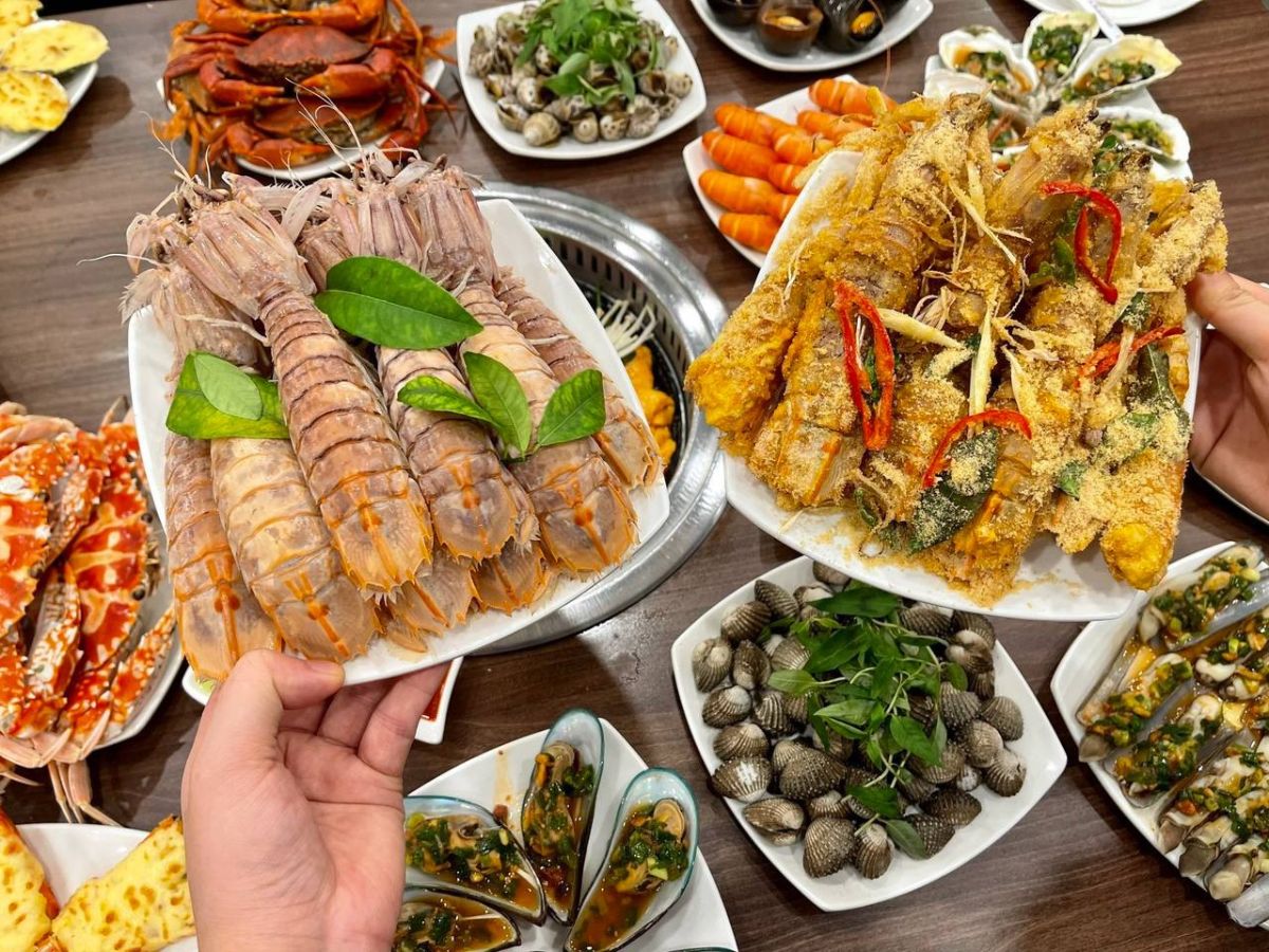 Các món ăn vặt ngon nhất Cát Bà được du khách yêu thích