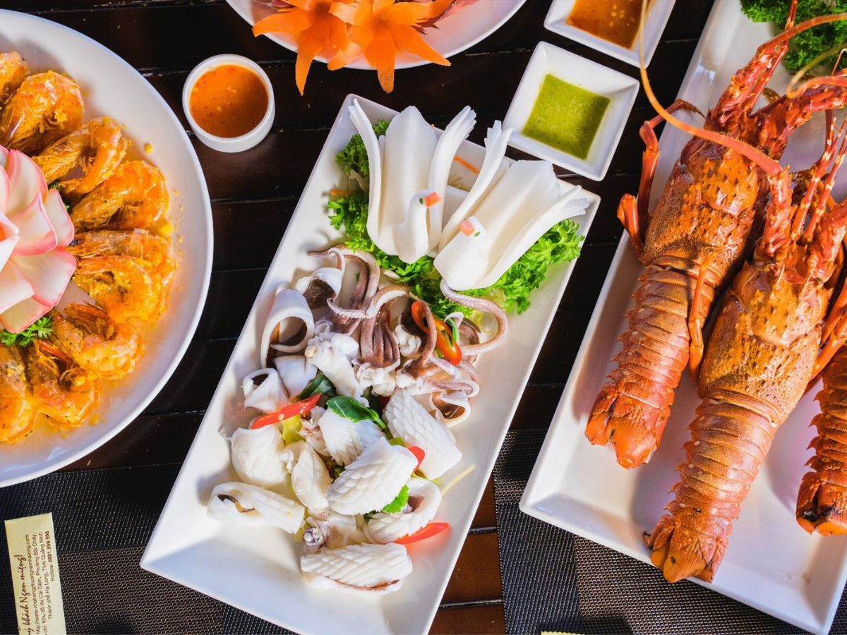 The Three M Restaurant là nhà hàng được nhiều du khách quốc tế yêu thích