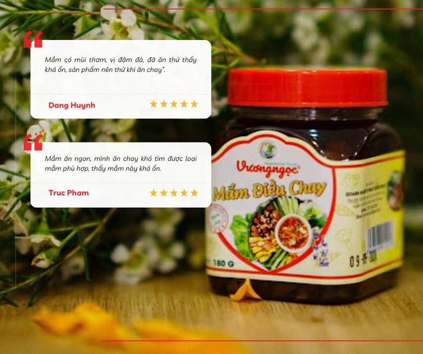 Một số thực khách thưởng thức mắm điều rất thích loại mắm này