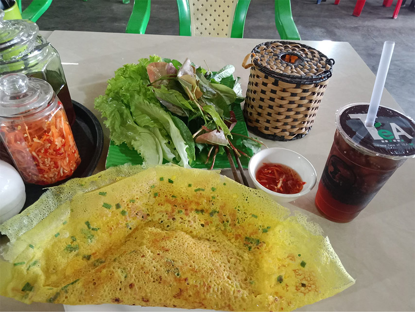 Rau rừng Tây Ninh biến món bánh xèo quen thuộc trở nên lạ miệng và hấp dẫn hơn với du khách (Nguồn: Internet)