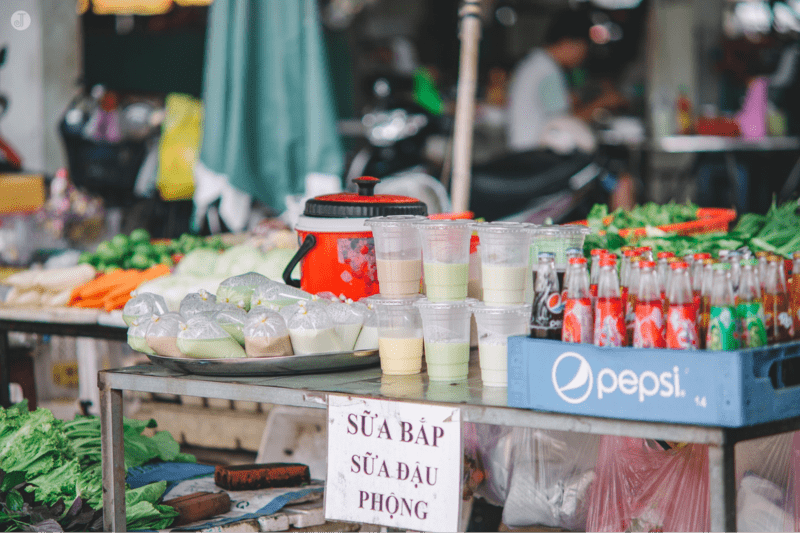 Gian hàng nước uống để du khách nghỉ chân khi tới chợ Suối Dây (Nguồn: Tân Châu Tây Ninh)