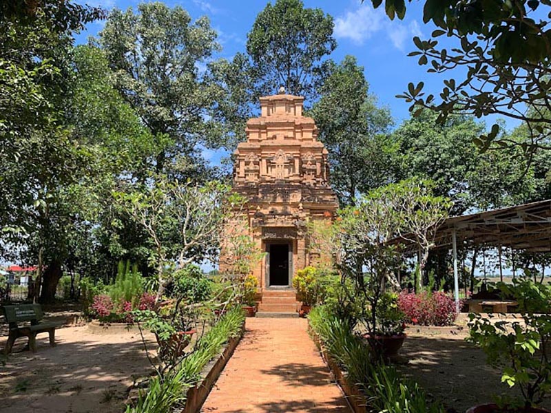 Tháp cổ Bình Thạnh – công trình văn hóa tâm linh có giá trị khảo cổ học cao (Nguồn: Nguyễn Thành)
