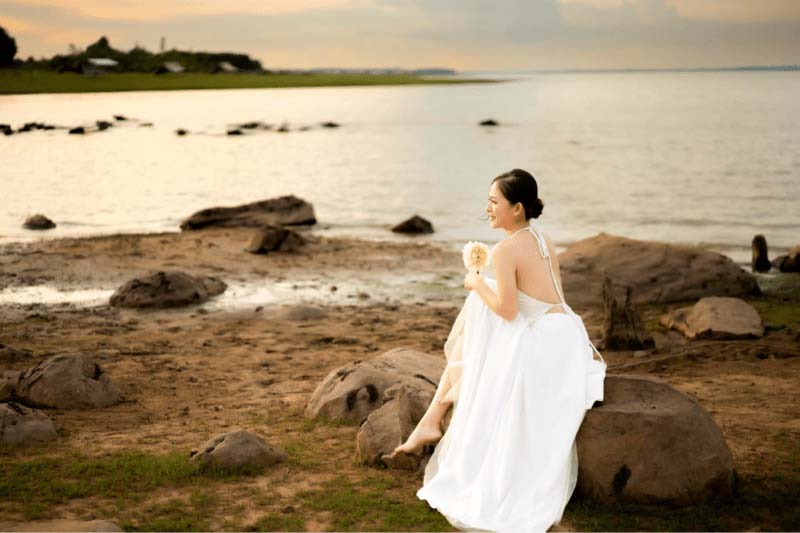 Bãi đá trứng là địa điểm check-in tuyệt đẹp khi hoàng hôn buông xuống