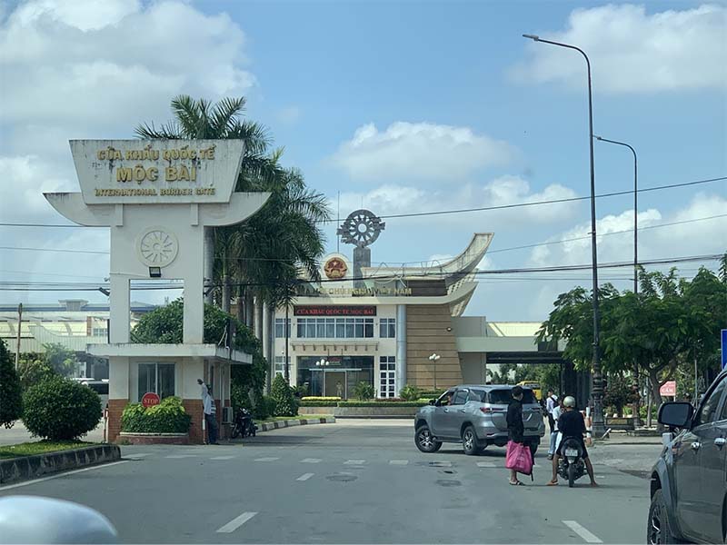 Cửa khẩu Quốc tế Mộc Bài mở cửa từ 7 – 18 giờ hàng ngày