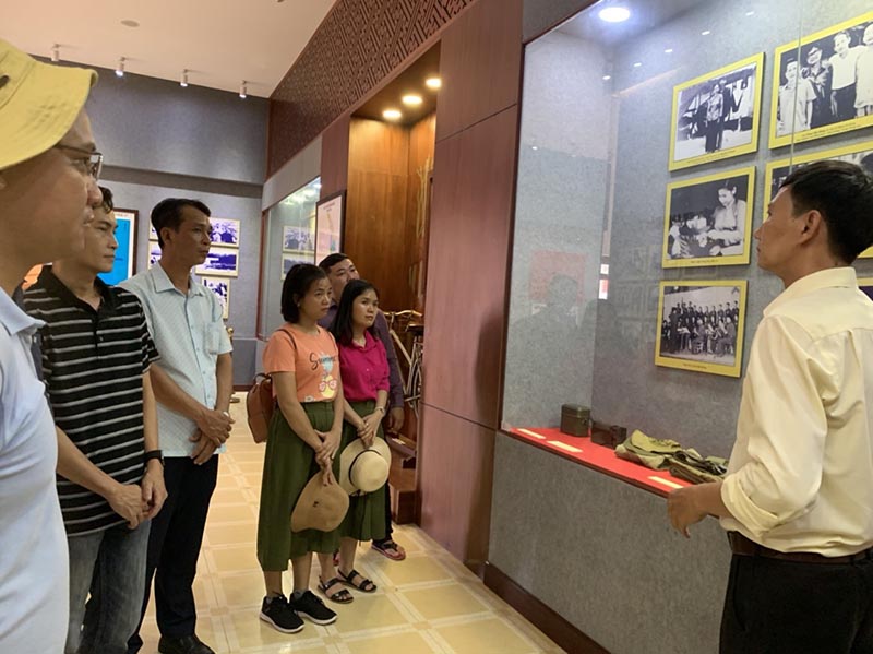 Nhà trưng bày Khu di tích Lịch sử Văn hóa Quốc gia đặc biệt thường xuyên đón các đoàn khách ghé thăm (Nguồn: Sở Thông tin và Truyền thông tỉnh Bà Rịa – Vũng Tàu)