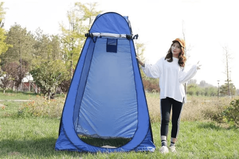 Lều thay đồ di động giúp bạn đảm bảo không gian riêng tư (Nguồn: Lazada)