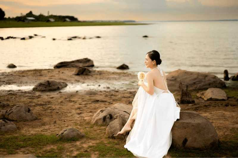 Hóa thân thành “nàng thơ” check-in giữa những phiến đá gồ ghề (Nguồn: FB Nguyễn Thanh)