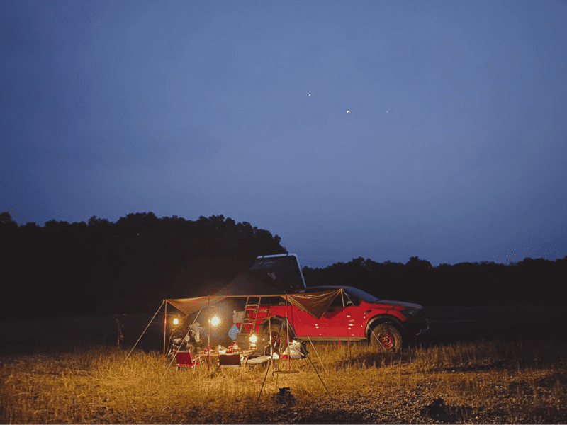 Du khách nên xem xét đường đi đến bãi cắm trại trước khi quyết định di chuyển bằng xe ô tô (Nguồn: Luân Lavender)