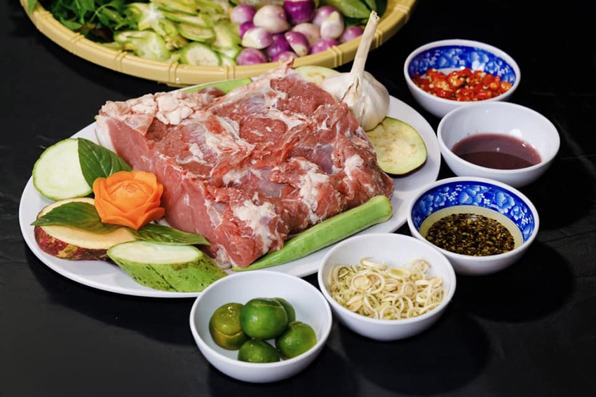 Nguyên liệu tươi mới là điểm đặc trưng của bò tơ Út Thạnh (Nguồn: Internet)