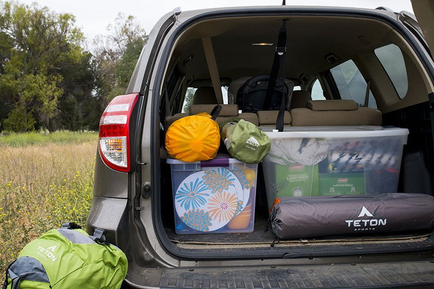 Di chuyển bằng ô tô cá nhân là hình thức được nhiều gia đình lựa chọn (Nguồn: Internet)