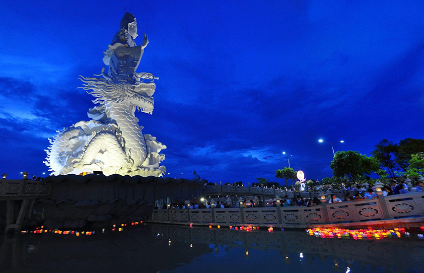 Tượng Phật Quán Thế Âm tại chùa Gò Kén (Nguồn: Internet)