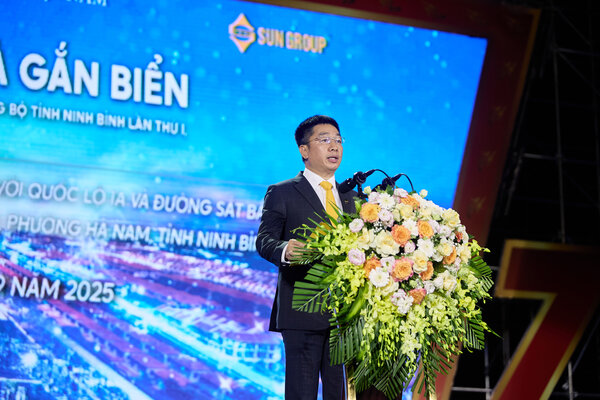 %C3%94ng%20Nguy%E1%BB%85n%20Quang%20Huy%20-%20Ch%E1%BB%A7%20t%E1%BB%8Bch%20Sun%20Group%20V%C3%B9ng%20Mi%E1%BB%81n%20B%E1%BA%AFc.jpg