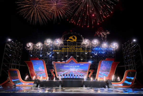 Nghi%20th%E1%BB%A9c%20kh%C3%A1nh%20th%C3%A0nh%20v%C3%A0%20g%E1%BA%AFn%20bi%E1%BB%83n%20c%C3%A1c%20d%E1%BB%B1%20%C3%A1n%2C%20c%C3%B4ng%20tr%C3%ACnh%20tr%E1%BB%8Dng%20%C4%91i%E1%BB%83m.jpg