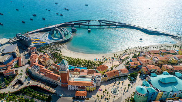 thi-tran-hoang-hon-phu-quoc.jpg