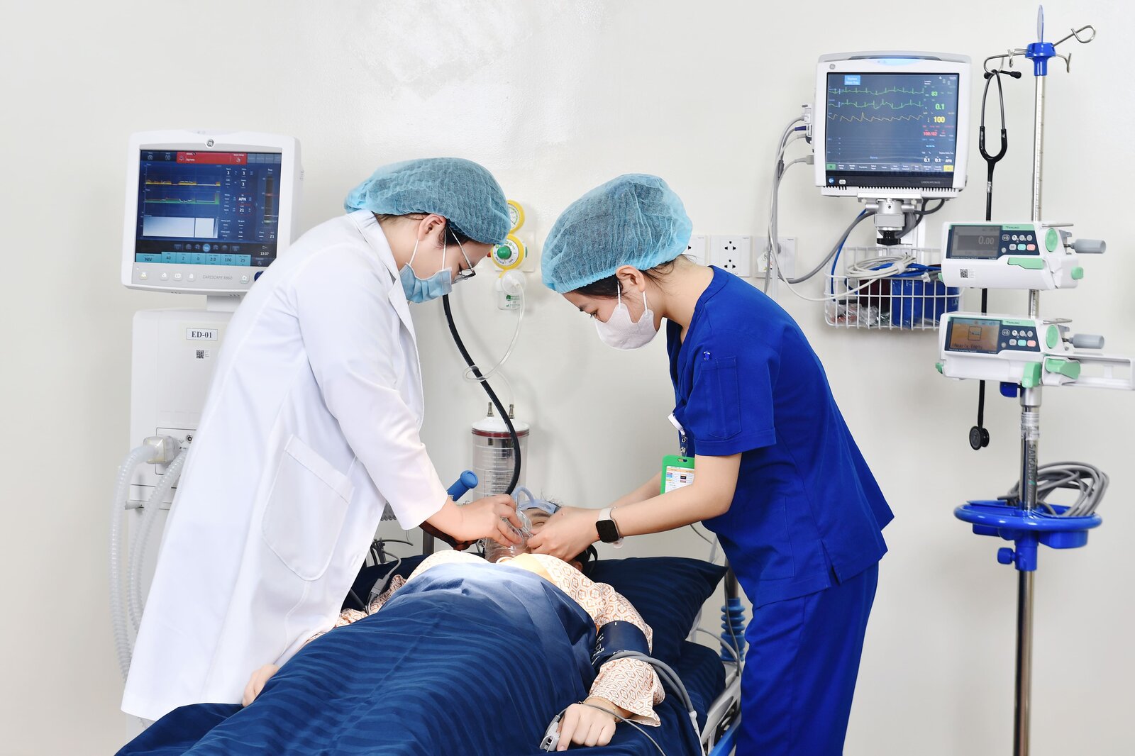 Hồi sức cấp cứu và đột quỵ