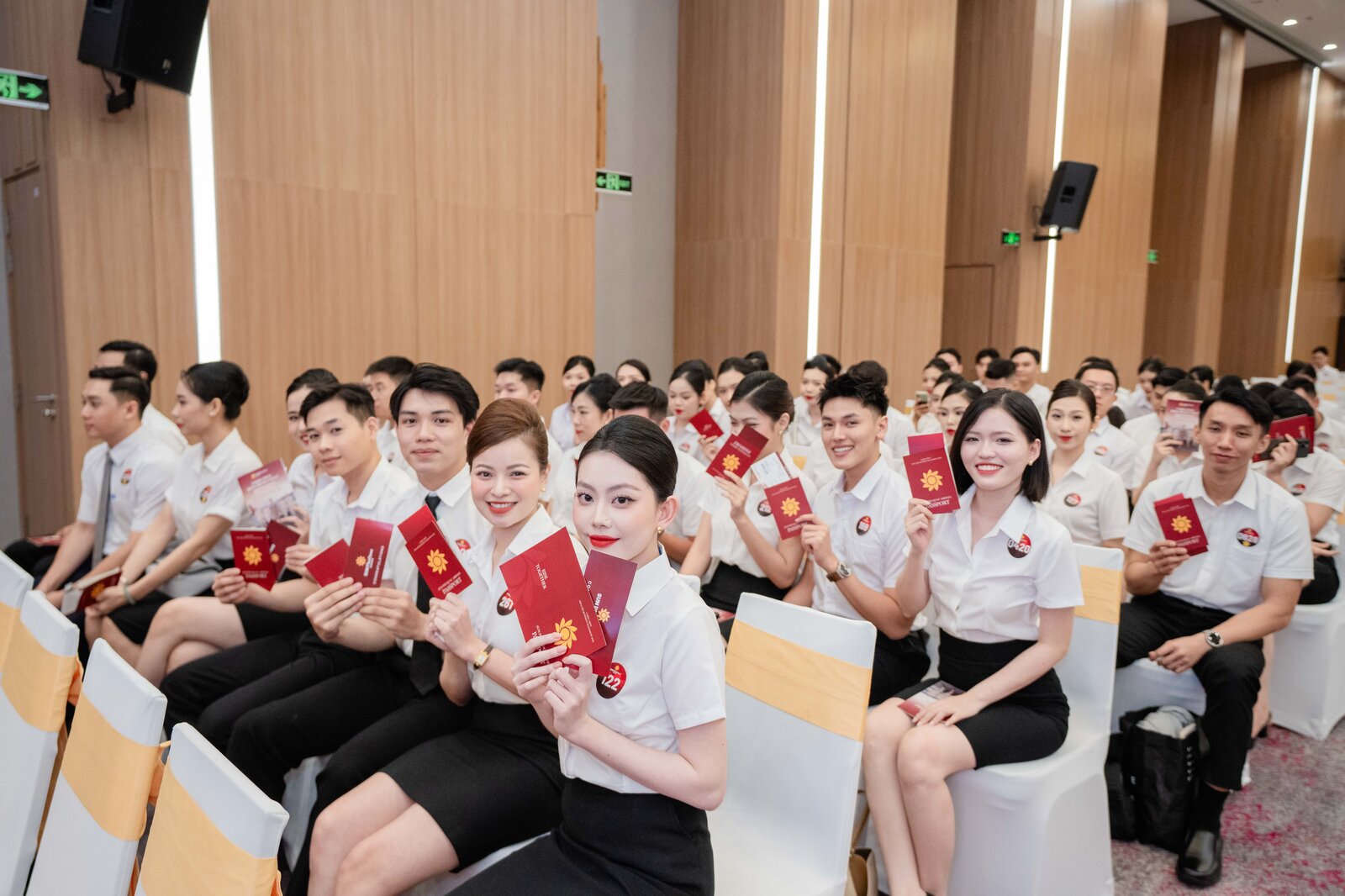 Hơn 700 ứng viên đổ về ngày hội tuyển dụng tiếp viên hàng không lớn nhất năm của Sun PhuQuoc Airways