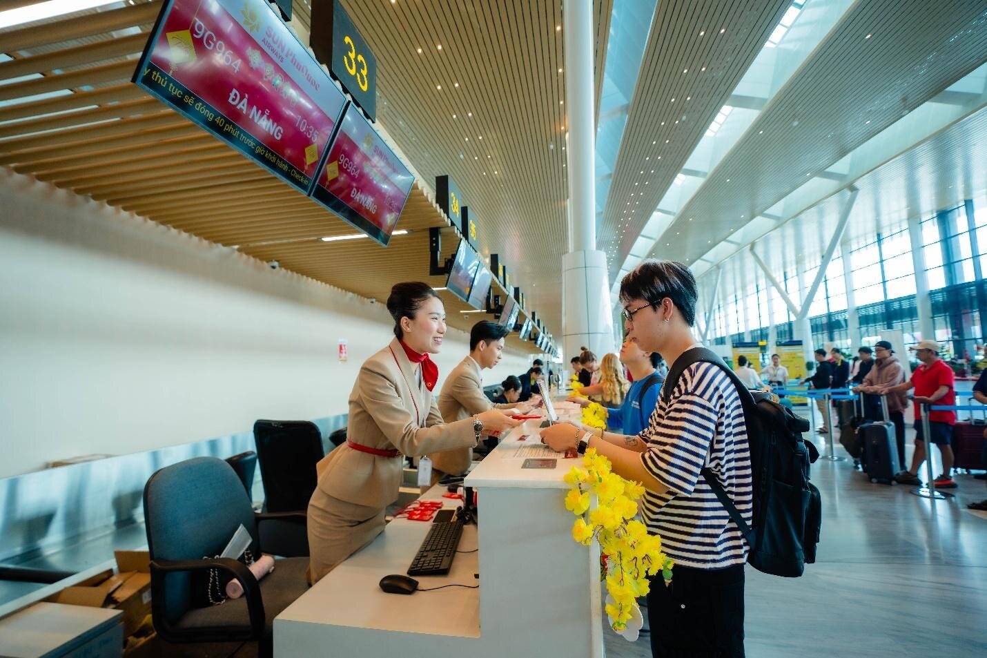 Sun PhuQuoc Airways tặng đặc quyền check-in ưu tiên cho khách hàng của NCB