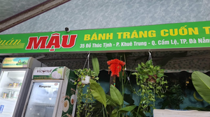 Bánh tráng cuốn thịt heo quán Mậu