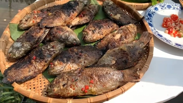 Dam Set Snakehead Fish - Discover the royal specialty of Thanh land